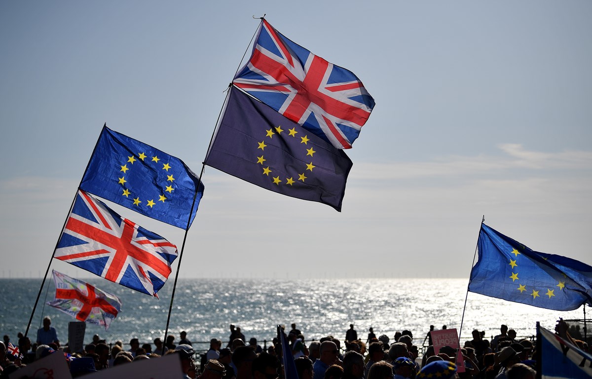 EU và Anh chính thức đạt thỏa thuận thương mại hậu Brexit