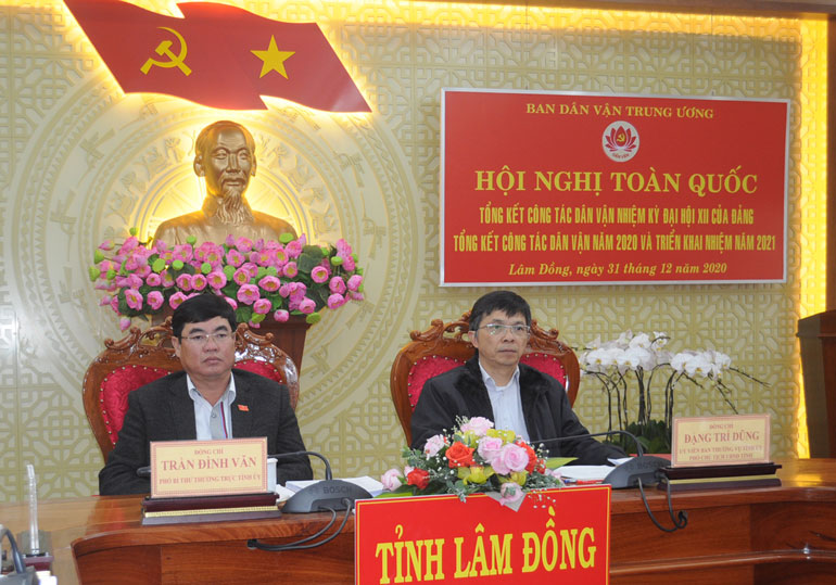 Các đồng chí chủ trì hội nghị tại điểm cầu Lâm Đồng