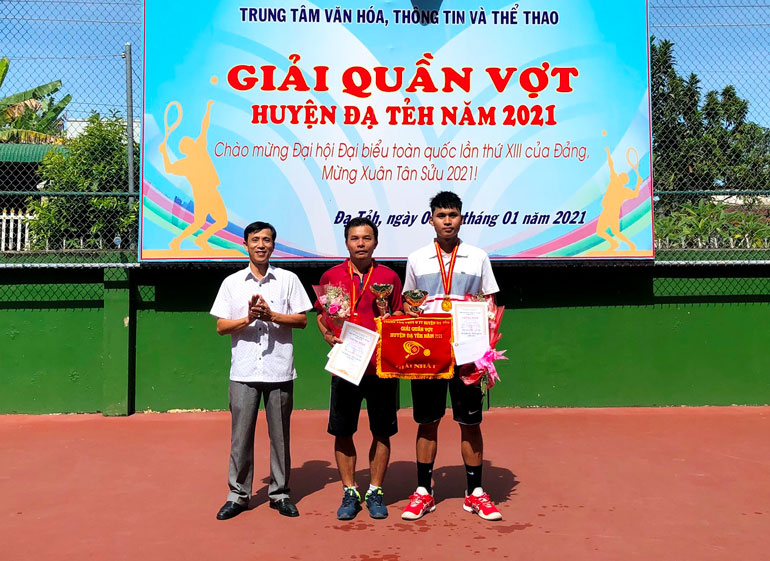 30 VĐV tranh tài tại Giải quần vợt huyện Đạ Tẻh năm 2021