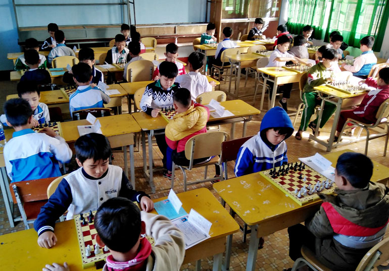 Hơn 400 VĐV nhí tranh tài tại Giải cờ vua và điền kinh học sinh Bảo Lộc