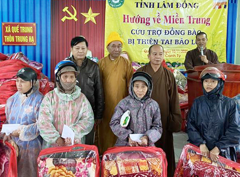 Phật giáo Lâm Đồng đồng hành cùng chính quyền giúp dân vượt qua khó khăn