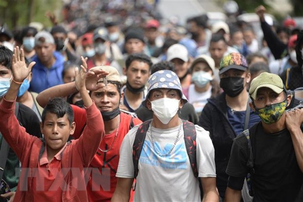 Guatemala ngăn chặn hơn 4.000 người Honduras vượt biên trái phép