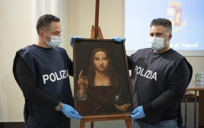 Cảnh sát Naples và bức tranh được tìm thấy