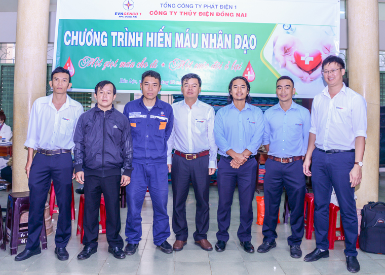 Công ty Thủy điện Đồng Nai hiến 29 đơn vị máu tại Lễ hội Xuân Hồng