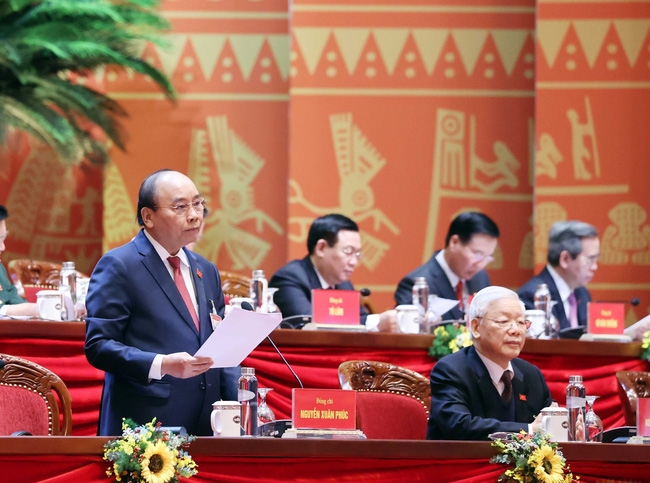 Thủ tướng Chính phủ Nguyễn Xuân Phúc thay mặt Đoàn Chủ tịch điều hành phiên thảo luận