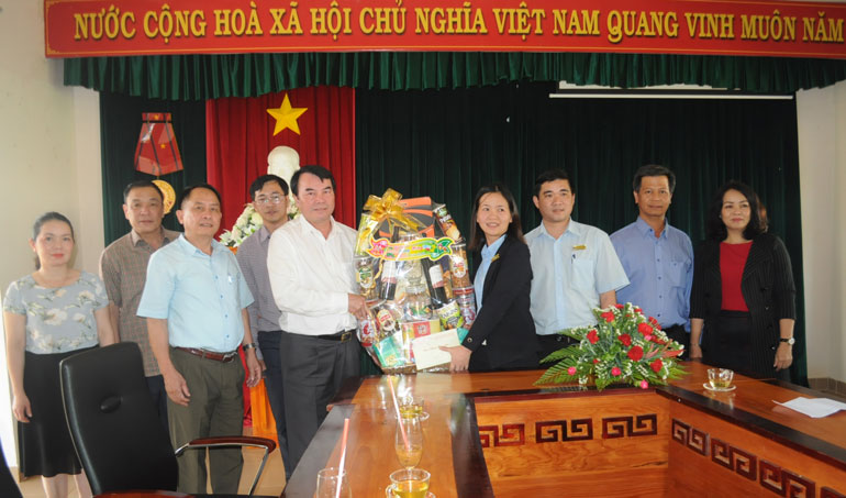 Tặng quà tết cho Cơ sở cai nghiện ma túy tỉnh Lâm Đồng