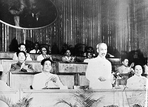 Đoàn Chủ tịch Đại hội đại biểu toàn quốc lần thứ III Đảng Lao động Việt Nam, ngày 5/9/1960.