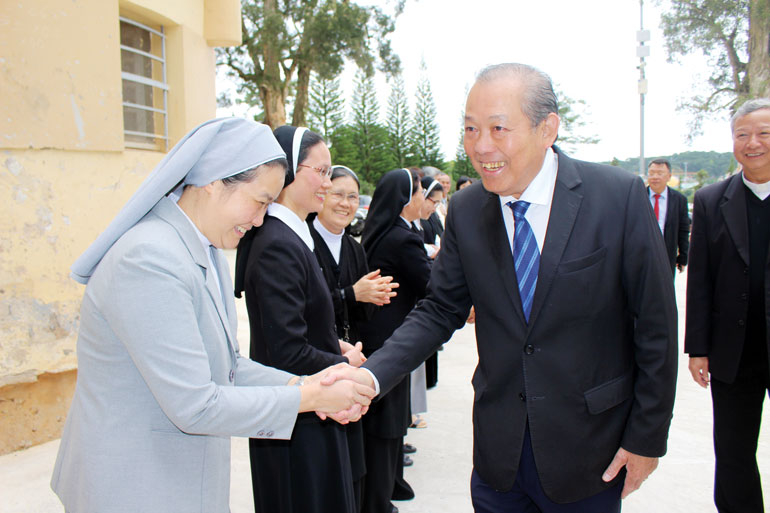 Phó Thủ tướng Thường trực Chính phủ Trương Hòa Bình đến thăm và chúc mừng tỉnh Lâm Đồng cùng Tòa Giám mục, các vị chức sắc, linh mục và giáo dân dịp Giáng sinh 2020