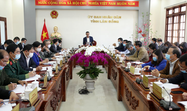 Chủ tịch UBND tỉnh Trần Văn Hiệp phát biểu chỉ đạo tại hội nghị