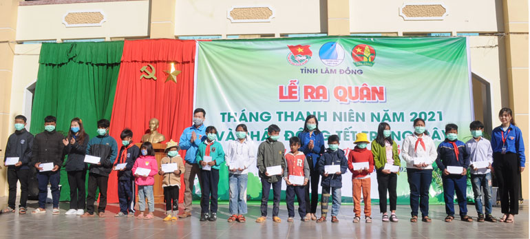 Tự hào truyền thống Đoàn TNCS Hồ Chí Minh