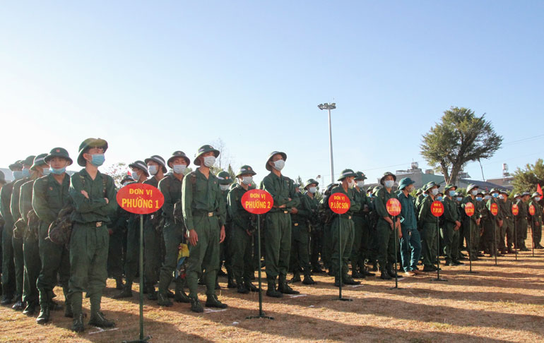 Đối tượng tuyển sinh gồm nam thanh niên ngoài quân đội, kể cả quân nhân xuất ngũ và công dân hoàn thành nghĩa vụ Công an Nhân dân