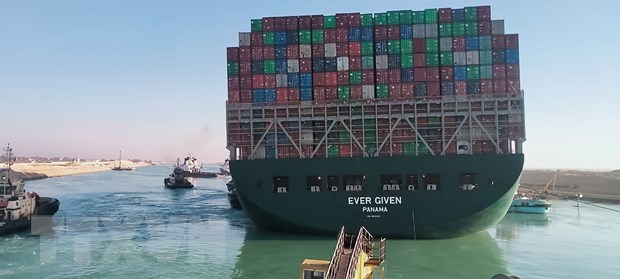 Tàu container Ever Given bị mắc kẹt trên kênh đào Suez, Ai Cập đã nổi lên trên mặt nước sau nỗ lực giải cứu, ngày 29/3/2021