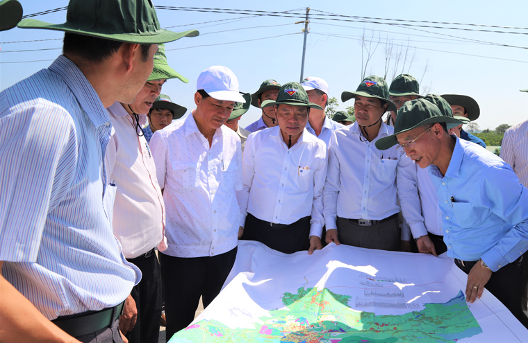 Đoàn công tác Thường trực Tỉnh ủy kiểm tra khu vực TP Bảo Lộc đề xuất xây dựng Khu công nghiệp mới phía Nam 