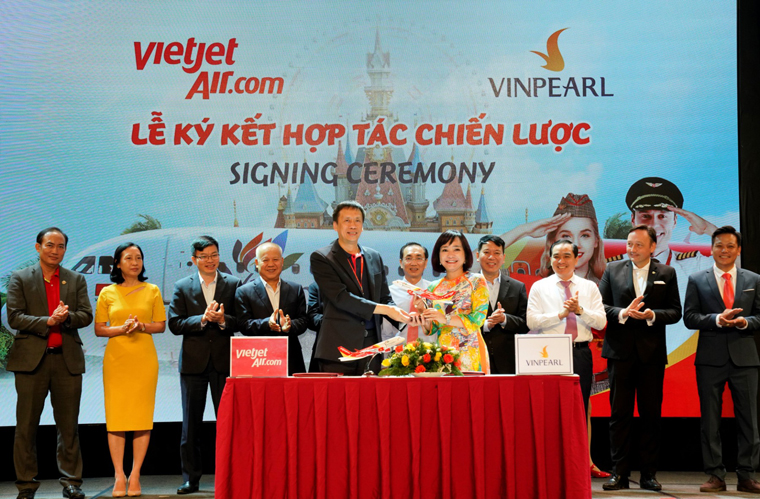 Vietjet và Vinpearl ký kết hợp tác chiến lược