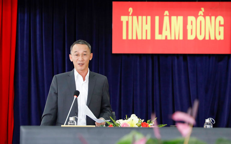 Chủ tịch UBND tỉnh Lâm Đồng Trần Văn Hiệp phát biểu chỉ đạo tại hội nghị