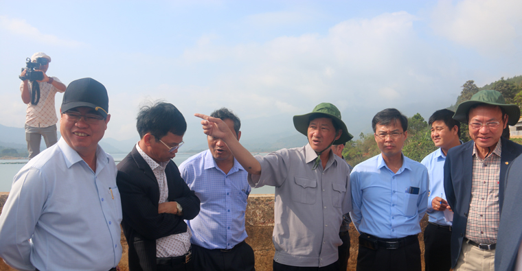 Đoàn công tác đi thăm một số công trình trọng điểm hồ Ka La và hồ Tây Di Linh