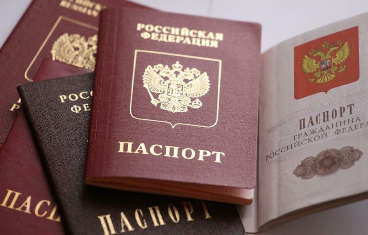 Nga tạo điều kiện cho nhiều người Ukraine nhập quốc tịch