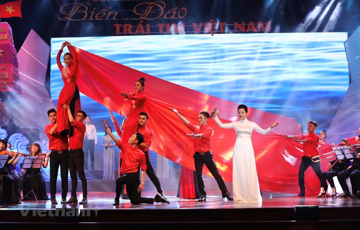 Chương trình nghệ thuật “Biển, đảo - Trái tim Việt Nam” tại Nhà hát Đài Tiếng nói Việt Nam