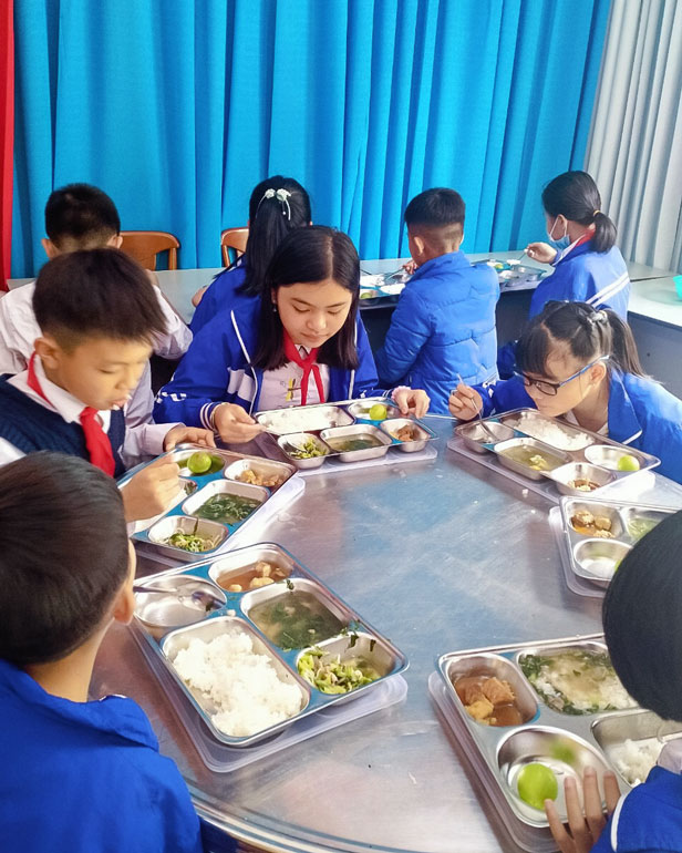 Bữa ăn được xây dựng theo mô hình điểm tại Trường Tiểu học Lê Lợi