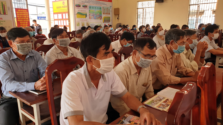 Ứng cử viên đại biểu Quốc hội đơn vị bầu cử số 3 tiếp xúc cử tri tại Bảo Lộc