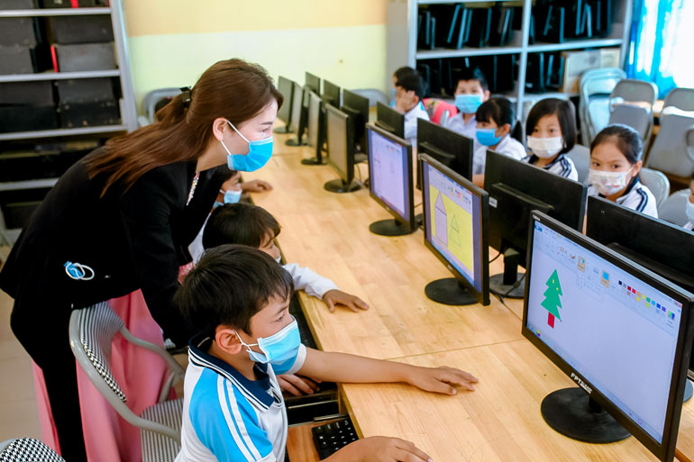 Trường Tiểu học Đạ K’Nàng huyện Đam Rông được đầu tư đồng bộ phòng công nghệ thông tin nhằm phục vụ cho chương trình GDPT mới