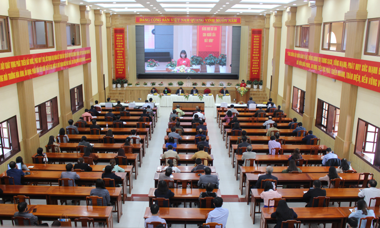 Ứng cử viên đại biểu Quốc hội khóa XV đơn vị bầu cử số 1 tiếp xúc với cử tri tại Đà Lạt