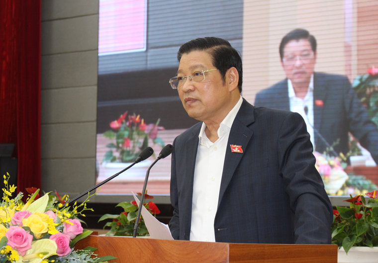 Ông Phan Đình Trạc - Ủy viên Bộ Chính trị, Bí thư Trung ương Đảng, Trưởng Ban Nội chính Trung ương thay mặt các ứng cử viên tiếp thu ý kiến cử tri