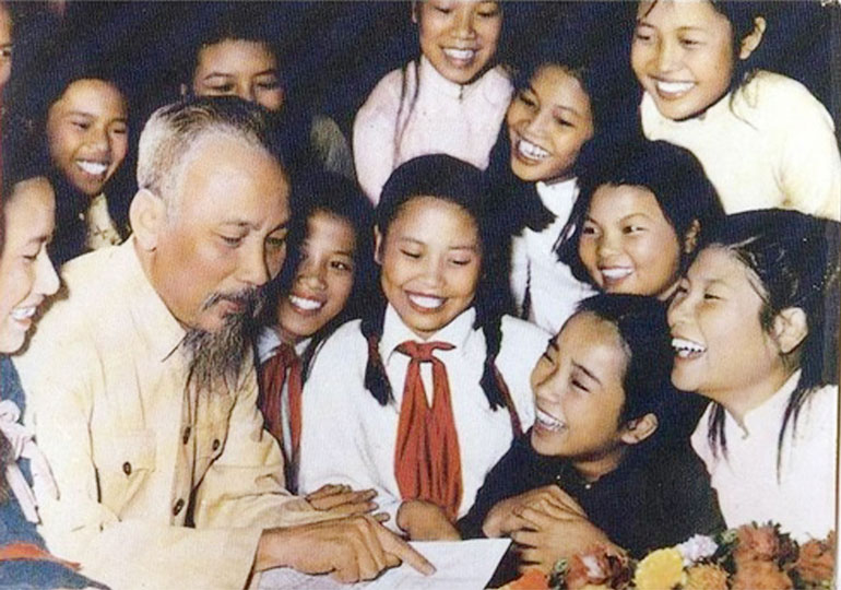 Tư tưởng Hồ Chí Minh về chăm sóc, giáo dục thiếu niên, nhi đồng