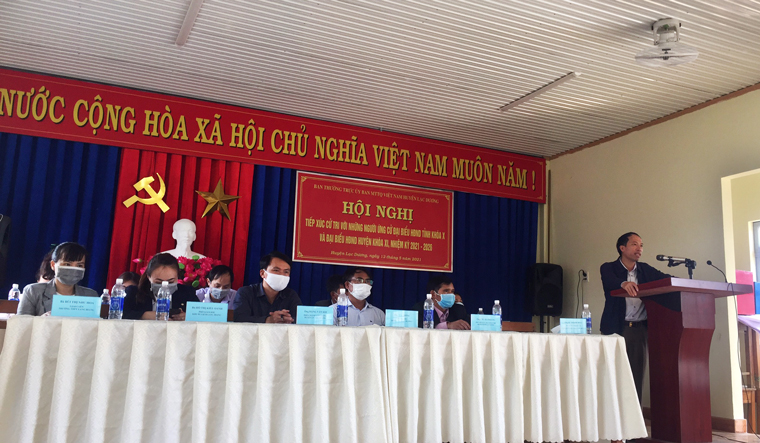 Ứng cử viên đại biểu HĐND tỉnh đơn vị bầu cử số 4 hoàn thành chương trình tiếp xúc cử tri tại Lạc Dương