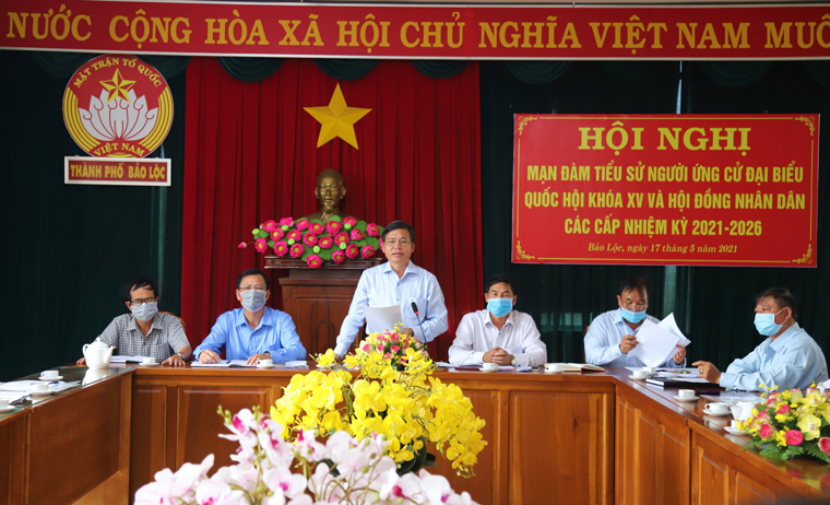 Bảo Lộc tổ chức mạn đàm tuyên truyền công tác bầu cử tới các chức sắc tôn giáo