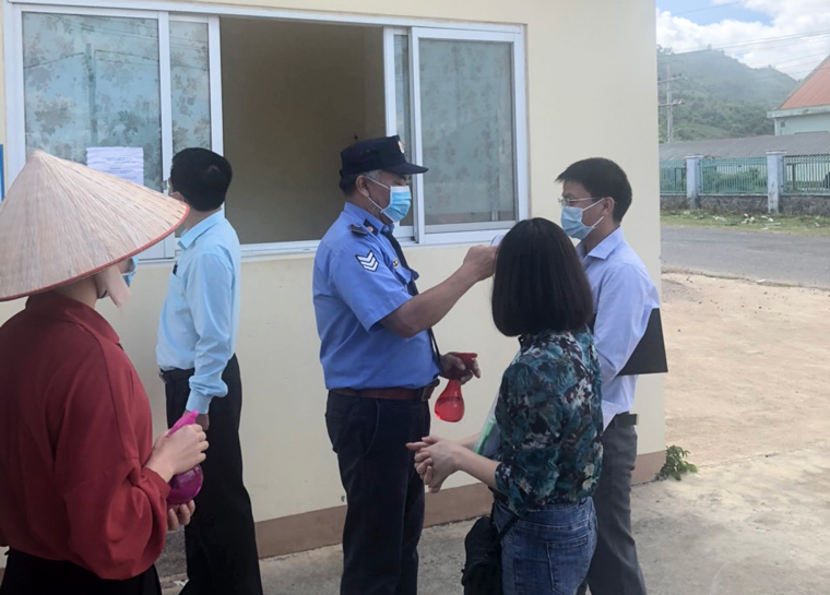 Sở Y tế Lâm Đồng kiểm tra công tác phòng chống dịch Covid-19 tại Khu công nghiệp Phú Hội (Đức Trọng)