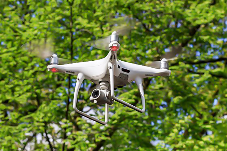 Thiết bị flycam được sử dụng trong đánh giá kết quả quản lý, bảo vệ rừng