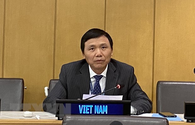 Đại sứ Đặng Đình Quý, Trưởng phái đoàn đại diện Việt Nam tại Liên hợp quốc, phát biểu tại hội nghị