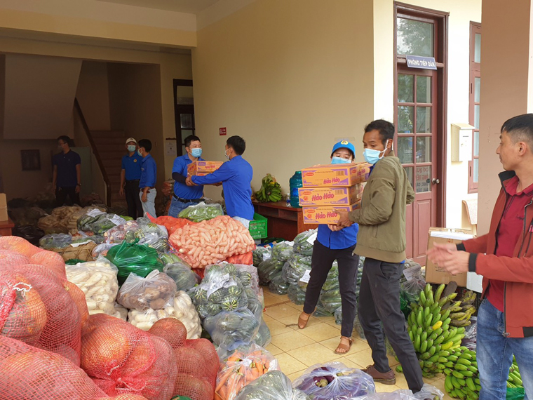 Đức Trọng: Hỗ trợ gần 70 tấn rau, củ, quả cho người dân vùng dịch