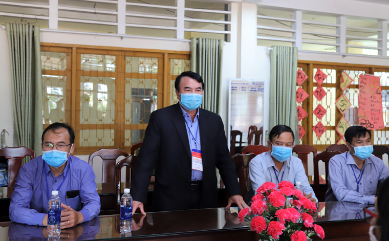 Phó Chủ tịch UBND tỉnh Lâm Đồng Phạm S phát biểu chỉ đạo điểm kiểm tra thi tốt nghiệp trường THPT Bảo Lộc