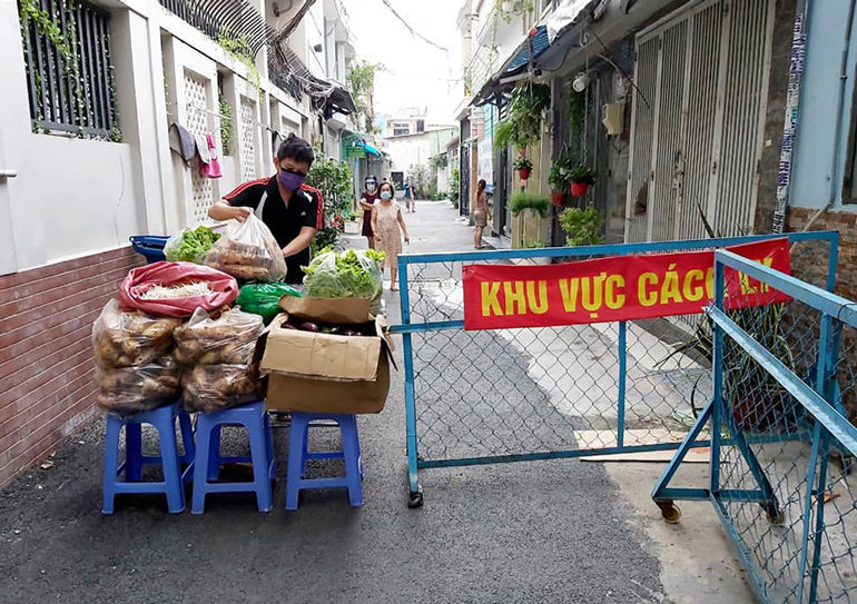 Đầu cầu Thành phố Hồ Chí Minh nhận rau củ Lâm Đồng