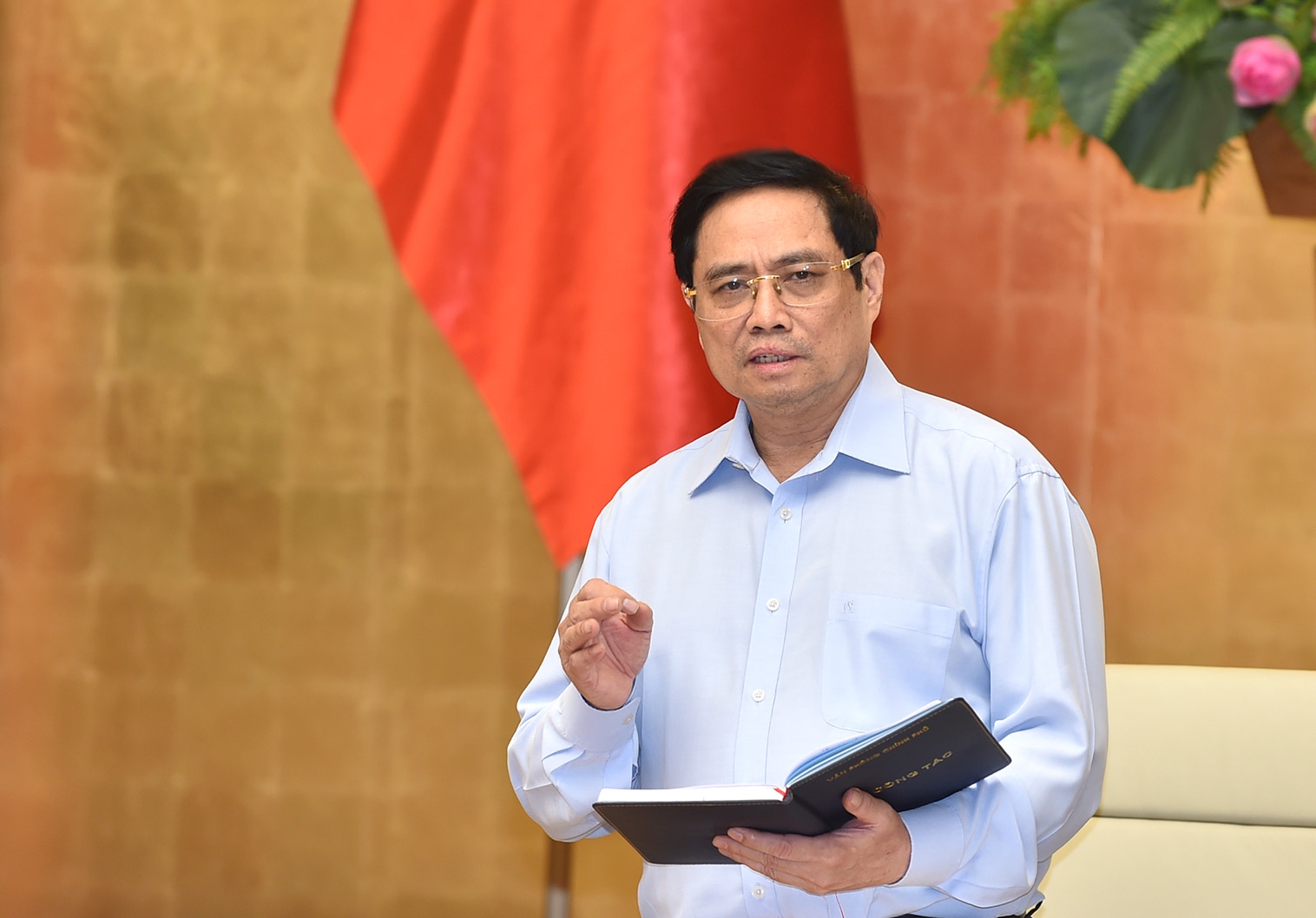 Thủ tướng Phạm Minh Chính yêu cầu Bí thư Tỉnh ủy, Thành ủy, Chủ tịch UBND các tỉnh, thành phố lãnh đạo, chỉ đạo thực hiện nghiêm nếu áp dụng Chỉ thị 16 và có thể ở mức cao hơn về một số điểm