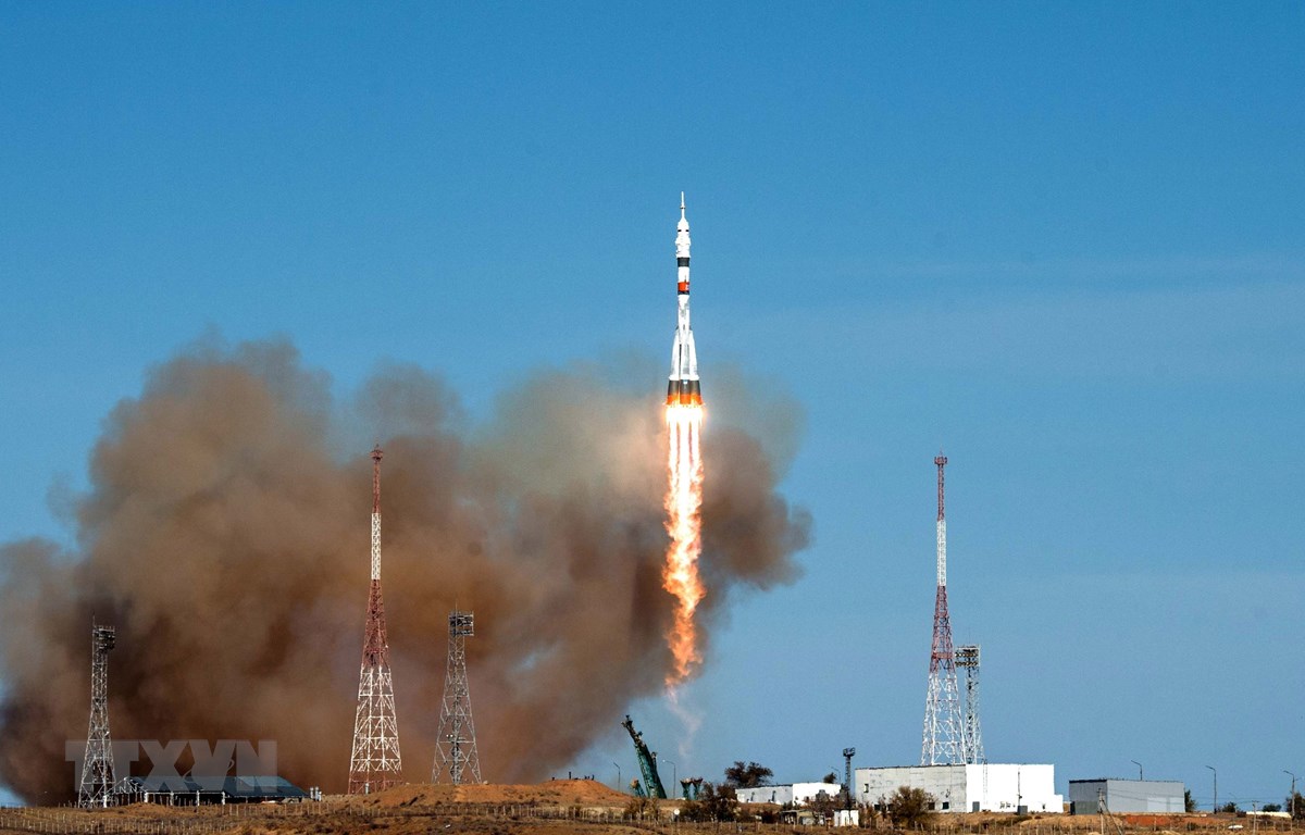 Tàu vũ trụ Soyuz MS-17 rời bệ phóng tại sân bay vũ trụ Baikonur của Nga ở Kazakhstan.