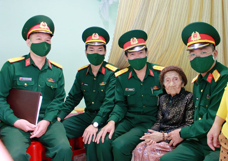 Lực lượng vũ trang Lâm Đồng: Làm tốt công tác ''đền ơn, đáp nghĩa''