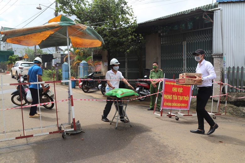 Bảo Lộc: Đảm bảo an toàn cho người dân trong khu vực phong tỏa tạm thời