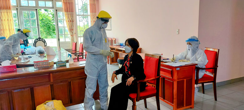 Tỉnh uỷ Lâm Đồng yêu cầu tăng cường công tác phòng chống dịch bệnh Covid-19