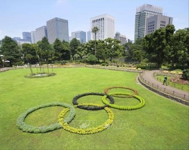 Vòng tròn Olympic tại công viên Hibiya ở Tokyo, Nhật Bản