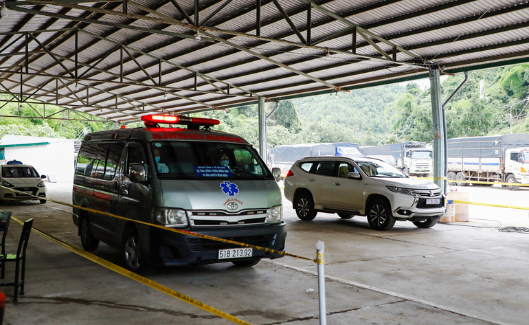 2 đơn vị taxi và 6 cá nhân đăng ký làm xe cấp cứu tình nguyện hỗ trợ phòng chống dịch
