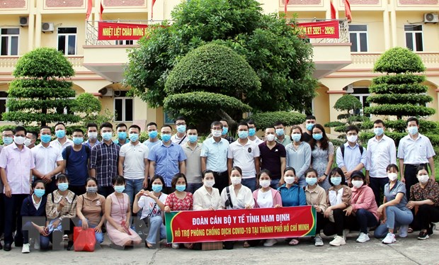 Đoàn cán bộ y, bác sỹ tỉnh Nam Định vào Thành phố Hồ Chí Minh hỗ trợ chống dịch COVID-19.