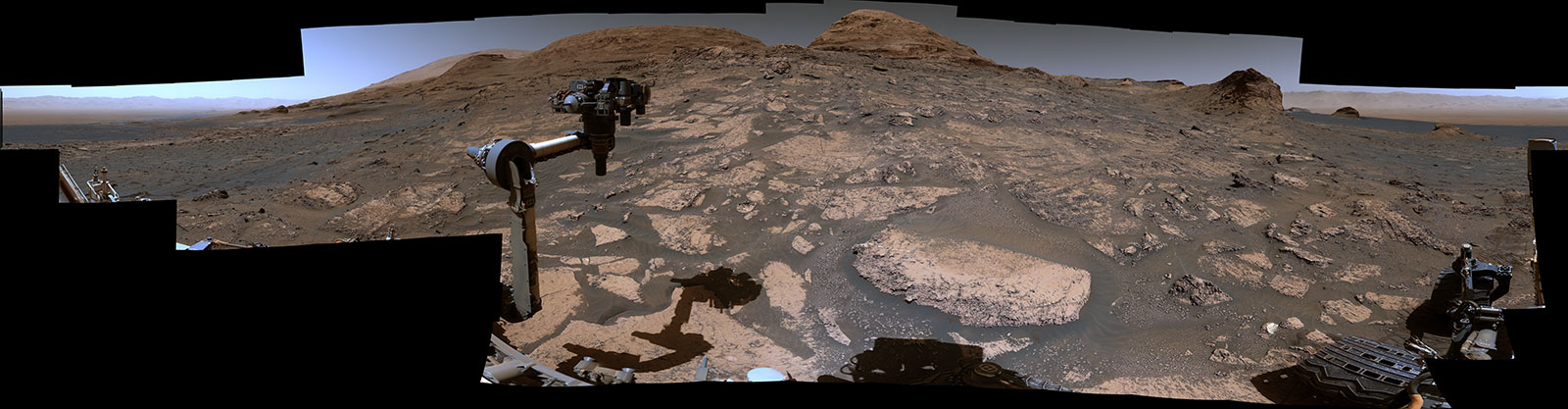 Bức ảnh toàn cảnh (panorama) với góc rộng 360 độ do Curiosity chụp. Ảnh: NASA
