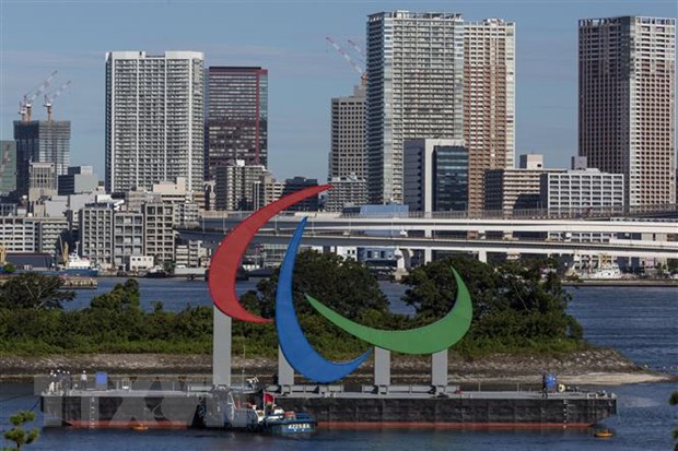 Biểu tượng của Paralympic Tokyo 2020 tại quận Odaiba, Tokyo (Nhật Bản) ngày 20/8/2021