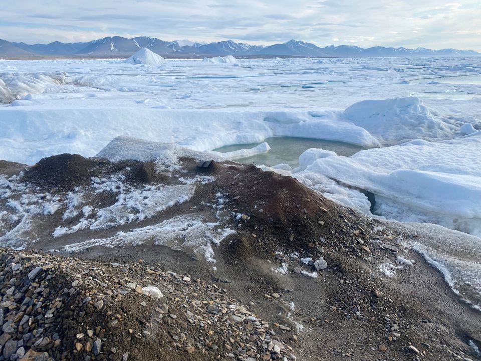  Quang cảnh hòn đảo nhỏ vừa được phát hiện ngoài khơi Greenland