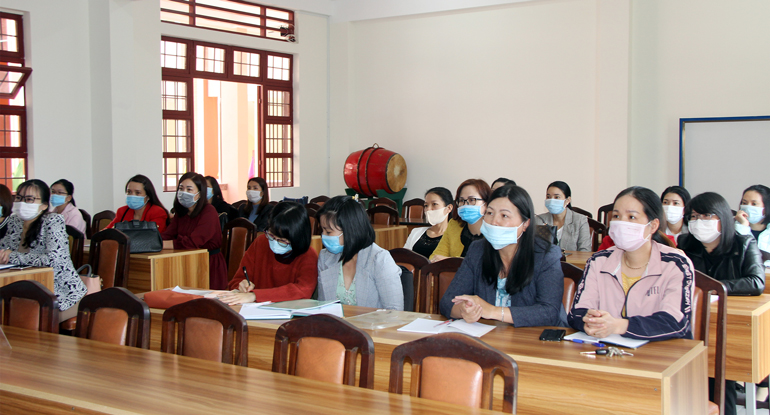 Giáo viên Lâm Đồng tập huấn chương trình giáo dục mới áp dụng năm học 2021-2022