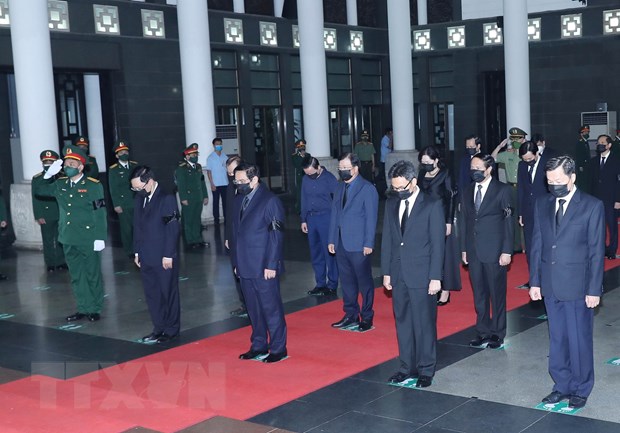 Đoàn Chính phủ do Thủ tướng Phạm Minh Chính dẫn đầu viếng Đại tướng Phùng Quang Thanh