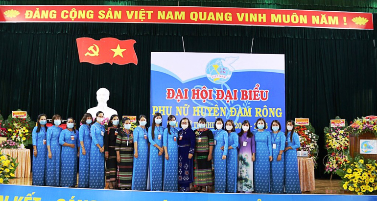 Ra mắt Ba Chấp hành Hội LHPN huyện Đam Rông khóa IV, nhiệm kỳ 2021 - 2026